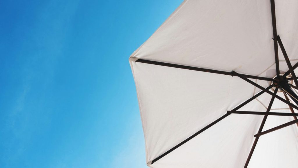 L'art de choisir un parasol : conseils et astuces